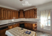 Дом с участком на продажу в городе Oria. Фото