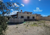 Casa de campo con terreno en venta en Lorca ref: TR352589 foto