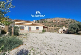 Lorca 2365&nbsp;m²