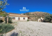 Casa de campo con terreno en venta en Lorca ref: TR352589 foto