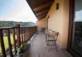 Chalet independiente con terreno en venta en Oviedo ref: TR17425 foto