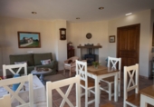 Chalet independiente con terreno en venta en Oviedo ref: TR17425 foto