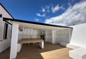 Chalet independiente con terreno en venta en San Miguel de Abona ref: TR254589 foto