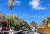 Villa con terreno en venta en Arona ref: TR332784 foto