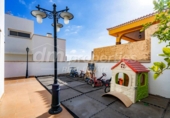 Villa con terreno en venta en Arona ref: TR332784 foto