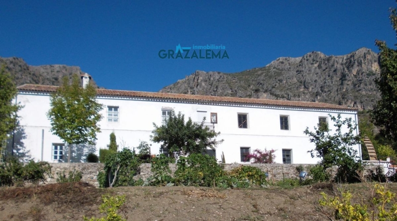 Cádiz - Grazalema - 7000m2