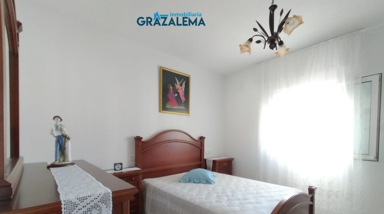 Cádiz - Barrio Nazarí - 11960m2