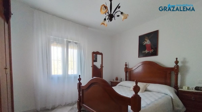 Cádiz - Barrio Nazarí - 11960m2