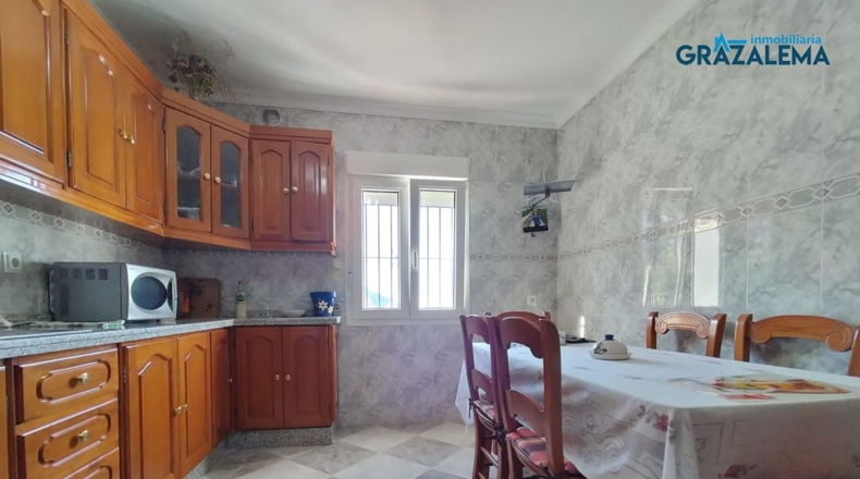 Cádiz - Barrio Nazarí - 11960m2