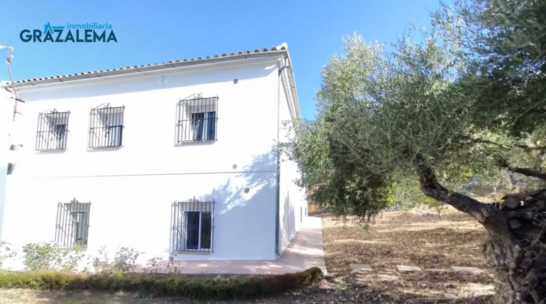 Cádiz - Barrio Nazarí - 11960m2