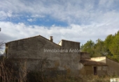 Земля, подлежащая урбанизации на продажу у города Callosa d'en Sarrià. Фото