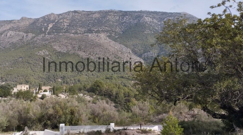 Alicante - Guadalest - 3700m2