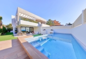 Xalet adossat amb terreny en venda a la España, Marbella, ref.: TR39866 foto