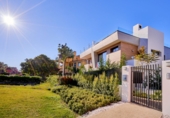 Xalet adossat amb terreny en venda a la España, Marbella, ref.: TR39866 foto