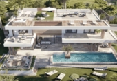 Villa con terreno en venta en Estepona ref: TR22752 foto