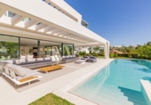 Vil·la amb terreny en venda a Marbella ref.: TR34400 foto