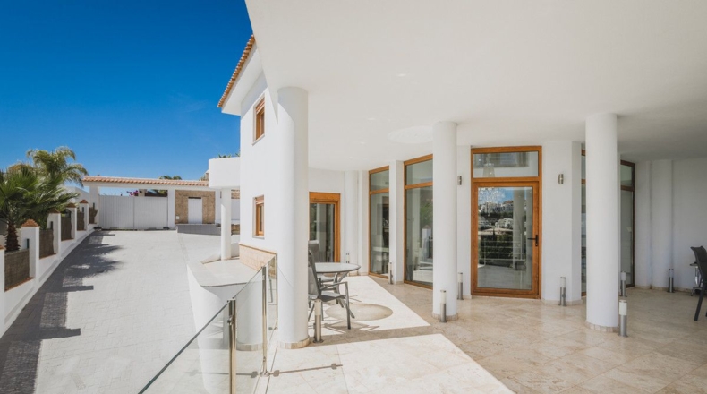 Málaga - Estepona - 1575m2