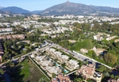 Vil·la amb terreny en venda a Marbella ref.: TR24752 foto