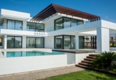 Vil·la amb terreny en venda a la España, Estepona, ref.: TR24749 foto