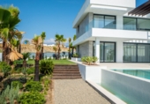 Vil·la amb terreny en venda a la España, Estepona, ref.: TR24749 foto