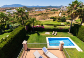 Vil·la amb terreny en venda a la España, Estepona, ref.: TR24747 foto