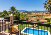 Vil·la amb terreny en venda a la España, Estepona, ref.: TR24747 foto