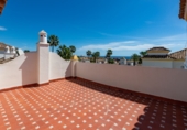 Xalet adossat amb terreny en venda a Estepona ref.: TR75899 foto