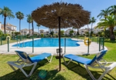 Xalet adossat amb terreny en venda a Estepona ref.: TR75899 foto