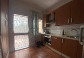 Отдельно стоящий дом с участком на продажу в городе Pinares de Lepe. Фото