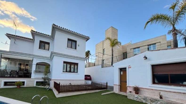 Huelva - Lepe - 261m2