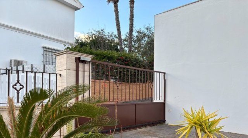 Huelva - Lepe - 261m2