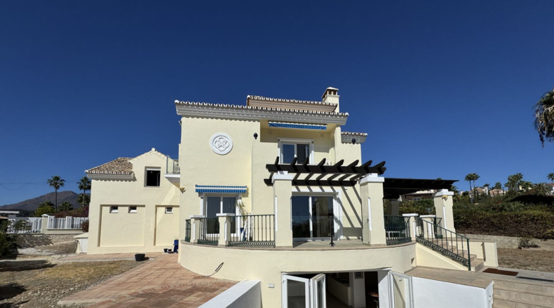 Málaga - Estepona - 1203m2