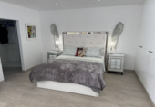 Villa con terreno en venta en Estepona ref: TR360886 foto