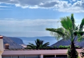 Chalet independiente con terreno en venta en Arona ref: TR253412 foto