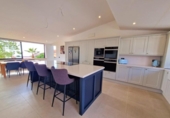 Chalet independiente con terreno en venta en Arona ref: TR253412 foto