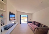 Chalet independiente con terreno en venta en Arona ref: TR253412 foto