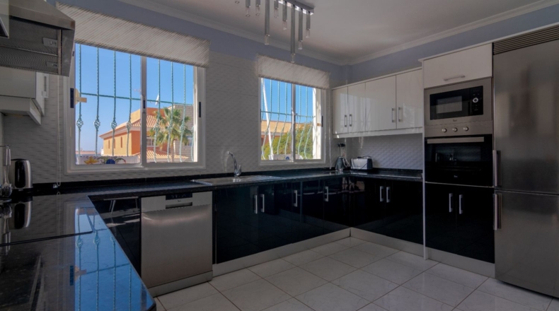 Santa Cruz de Tenerife - Adeje - 550m2