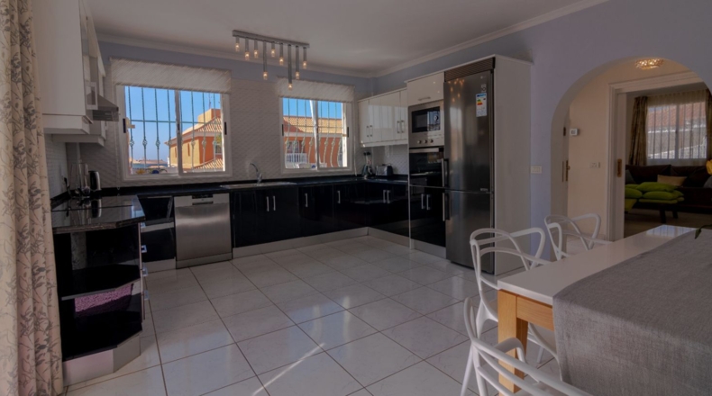 Santa Cruz de Tenerife - Adeje - 550m2