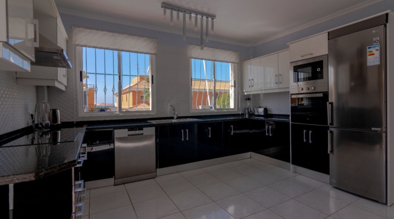 Santa Cruz de Tenerife - Adeje - 550m2