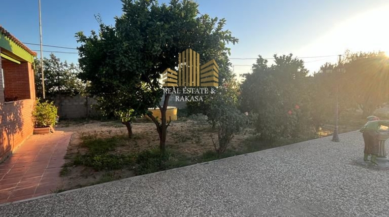 Sevilla - Utrera - 1500m2