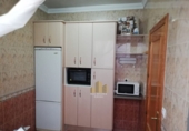 Дом с участком на продажу в городе Mairena del Alcor. Фото