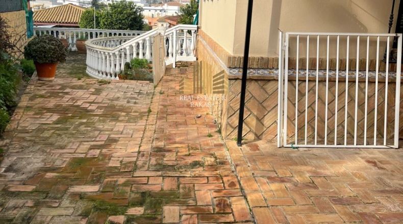 Seville - Alcalá de Guadaíra - 750m2