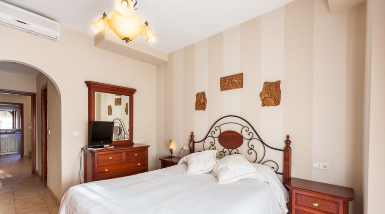 Málaga - La Palmera - 341m2