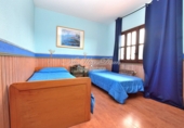 Chalet independiente con terreno en venta en Salou ref: TR190140 foto