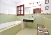 Chalet independiente con terreno en venta en Salou ref: TR190140 foto