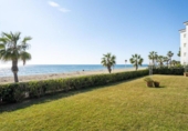 Таунхаус с участком на продажу в городе Cambrils. Фото