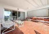 Таунхаус с участком на продажу в городе Cambrils. Фото