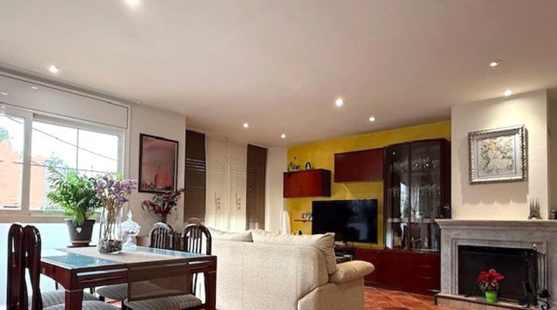 Barcelona - Sant Boi de Llobregat - 317m2