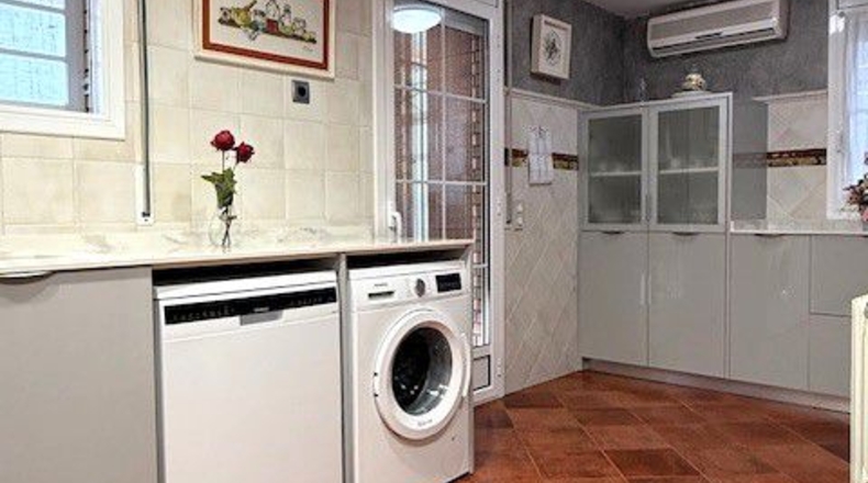 Barcelona - Sant Boi de Llobregat - 317m2