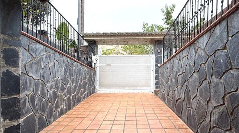 Barcelona - Sant Boi de Llobregat - 317m2